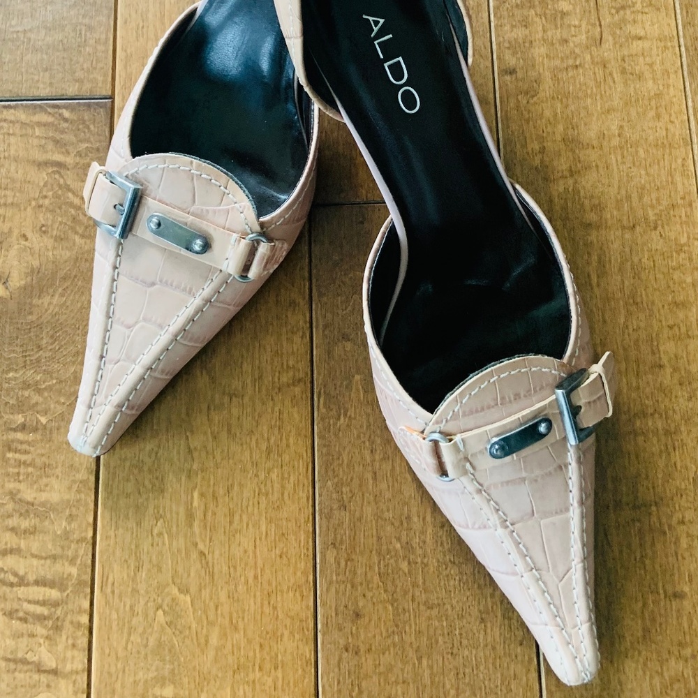 Vintage Pink Salmon Genuine Leather Shoes with Pointed Toes